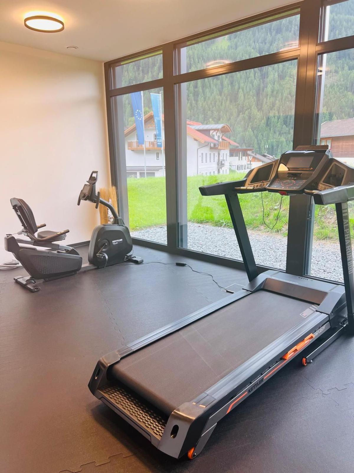 Das Unterrain Lifestyle Hotel ซังคท์ยาคอบ อิน เดเฟอเรกเกิน ภายนอก รูปภาพ